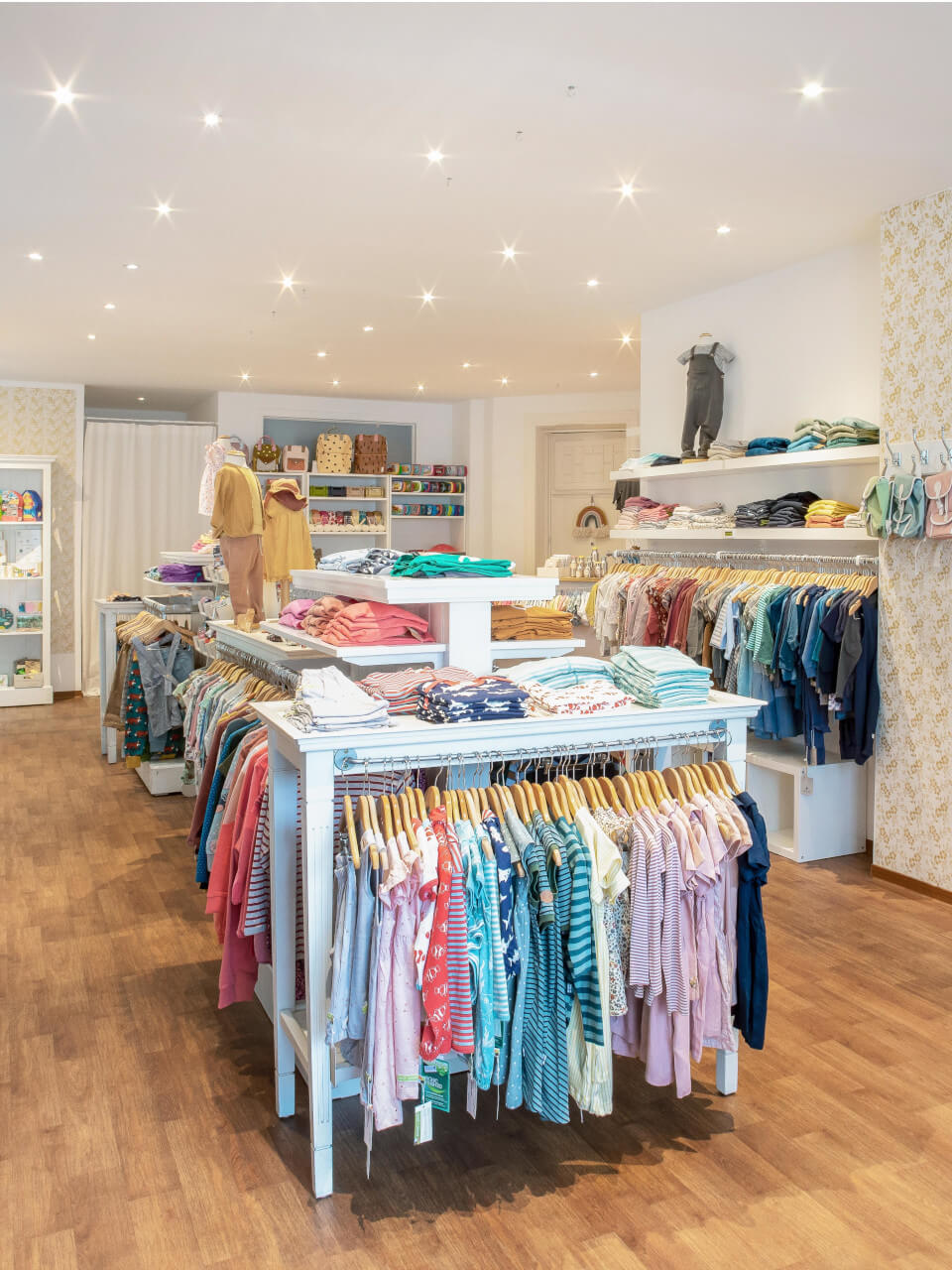 Klix Berlin Laden In Lichterfelde Kinderkleidung schuhe klix-berlin-laden-in-lichterfelde-kinderkleidung-schuhe